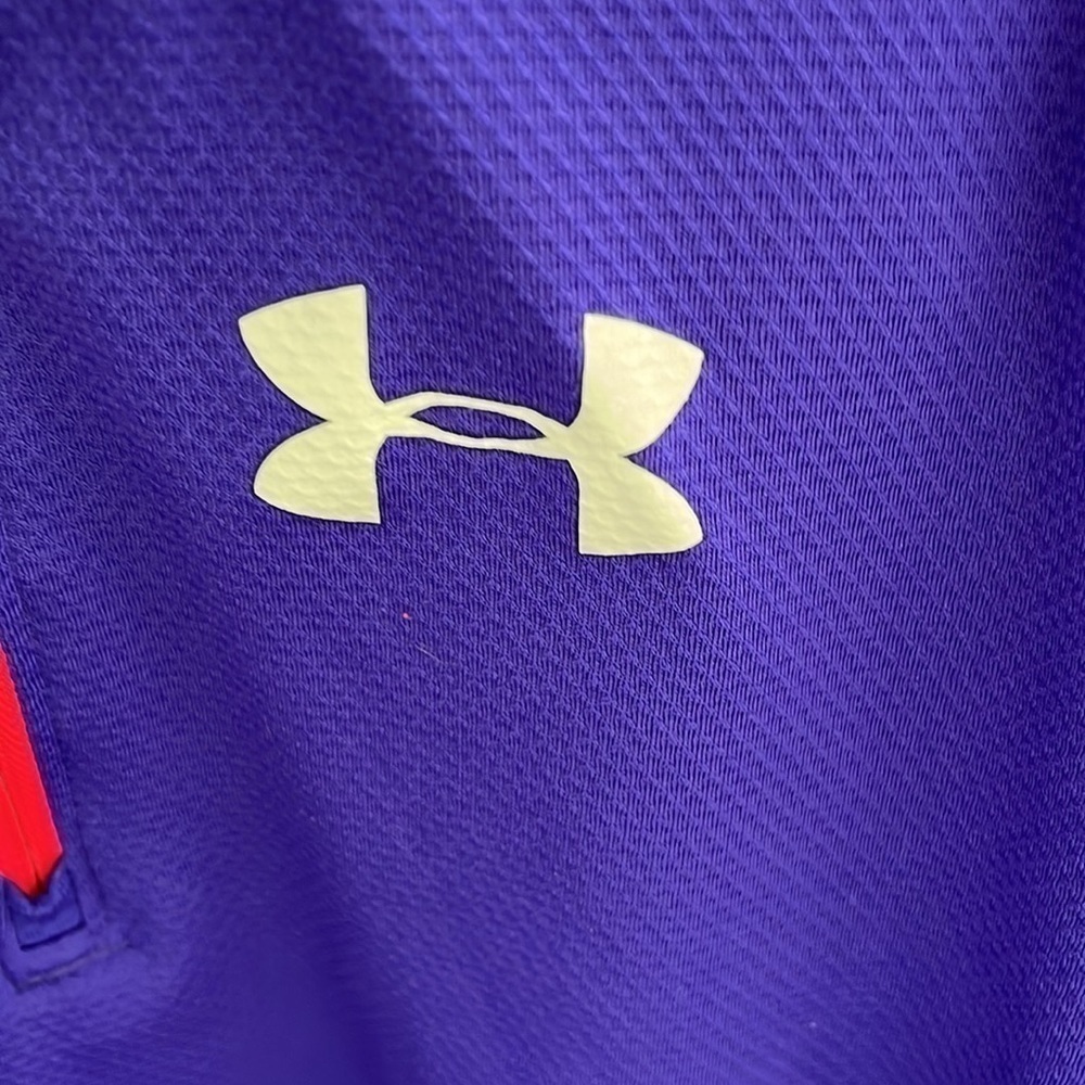 Under Armour Girl’s Purple Quarter Zip Top Size Medium (8) EUC - Picture 5 of 5
